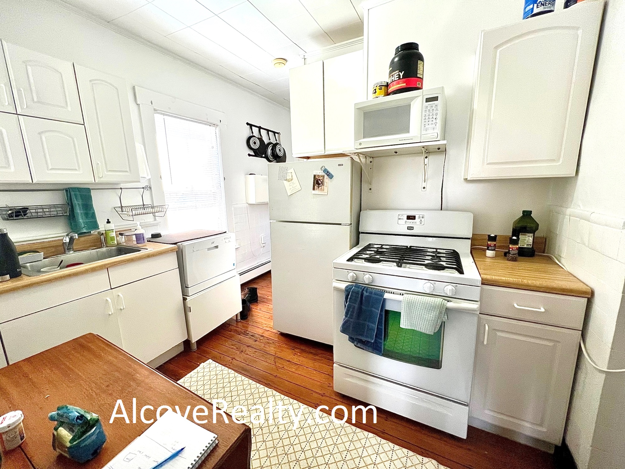 2 Walker Ct, Harvard Square