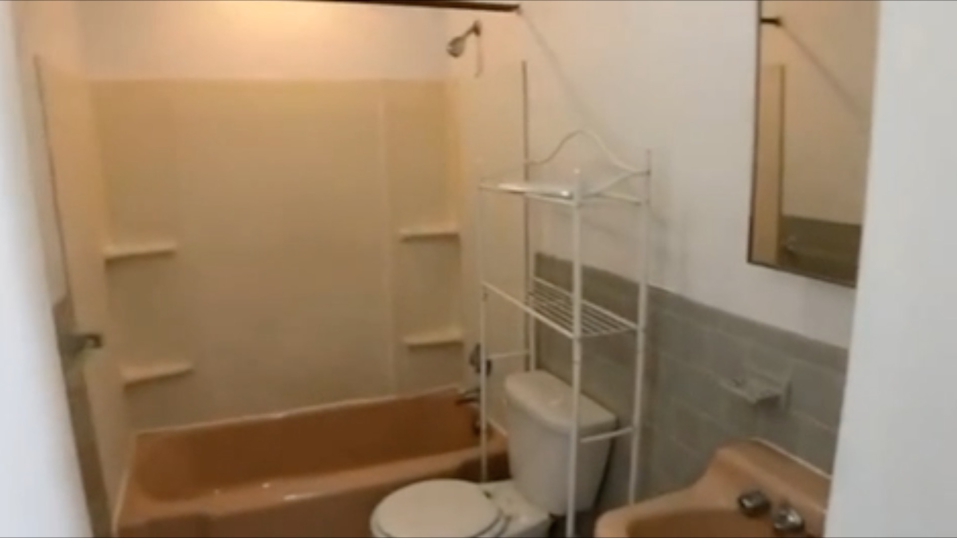 33 Lancaster Ter, Washington Square