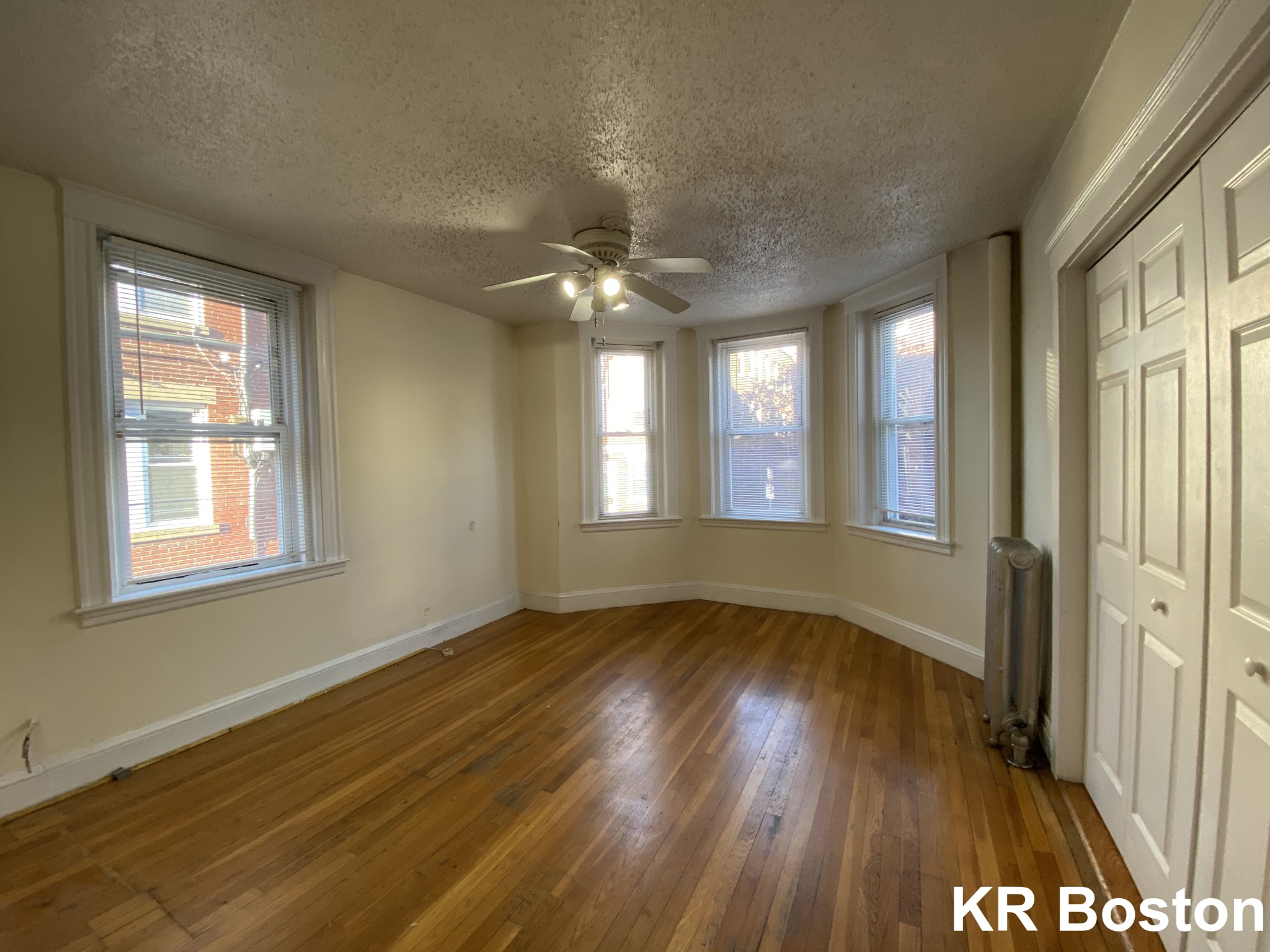 5 Barrows Str, Allston