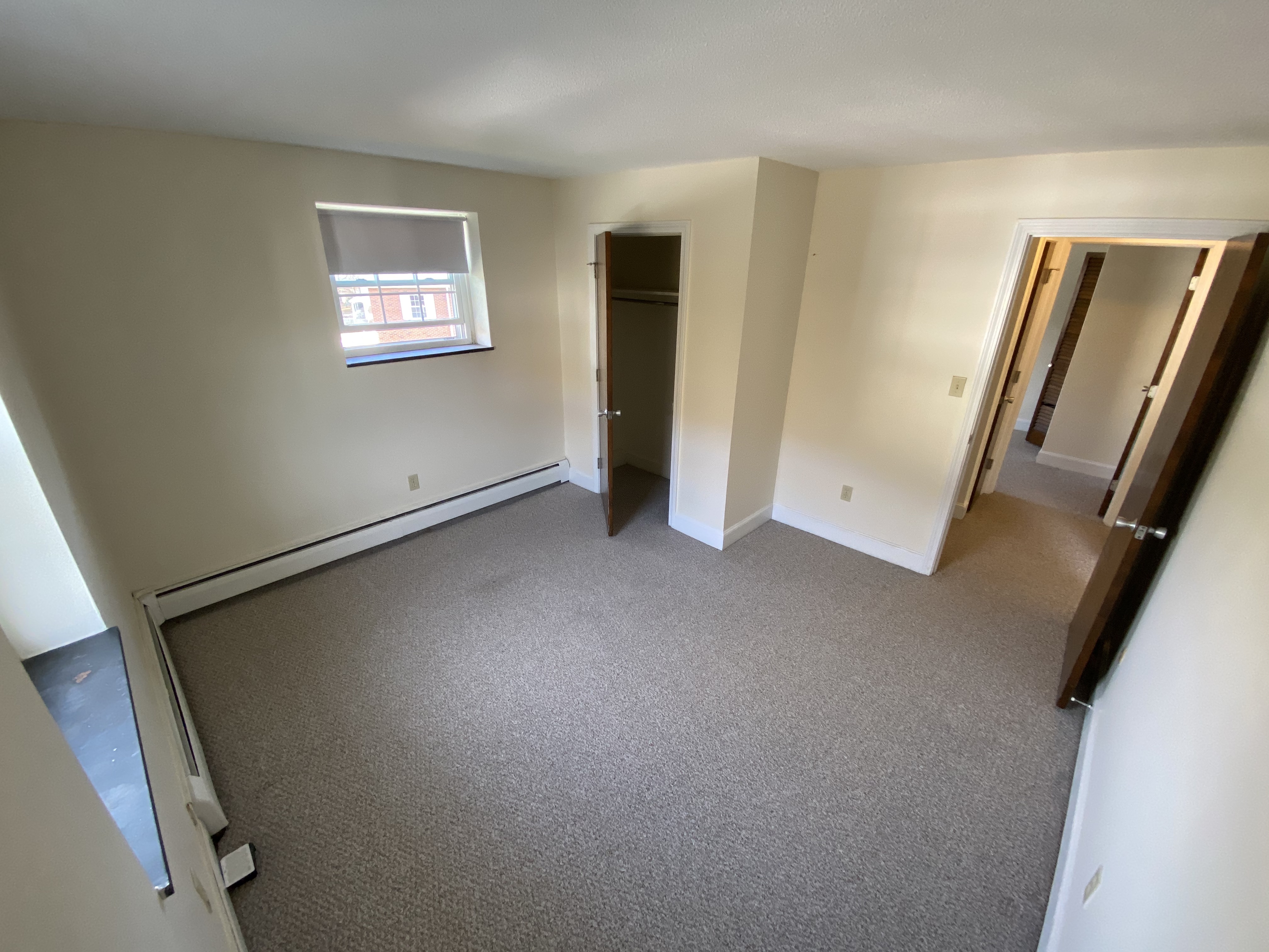 12 Brattle Dr, Arlington