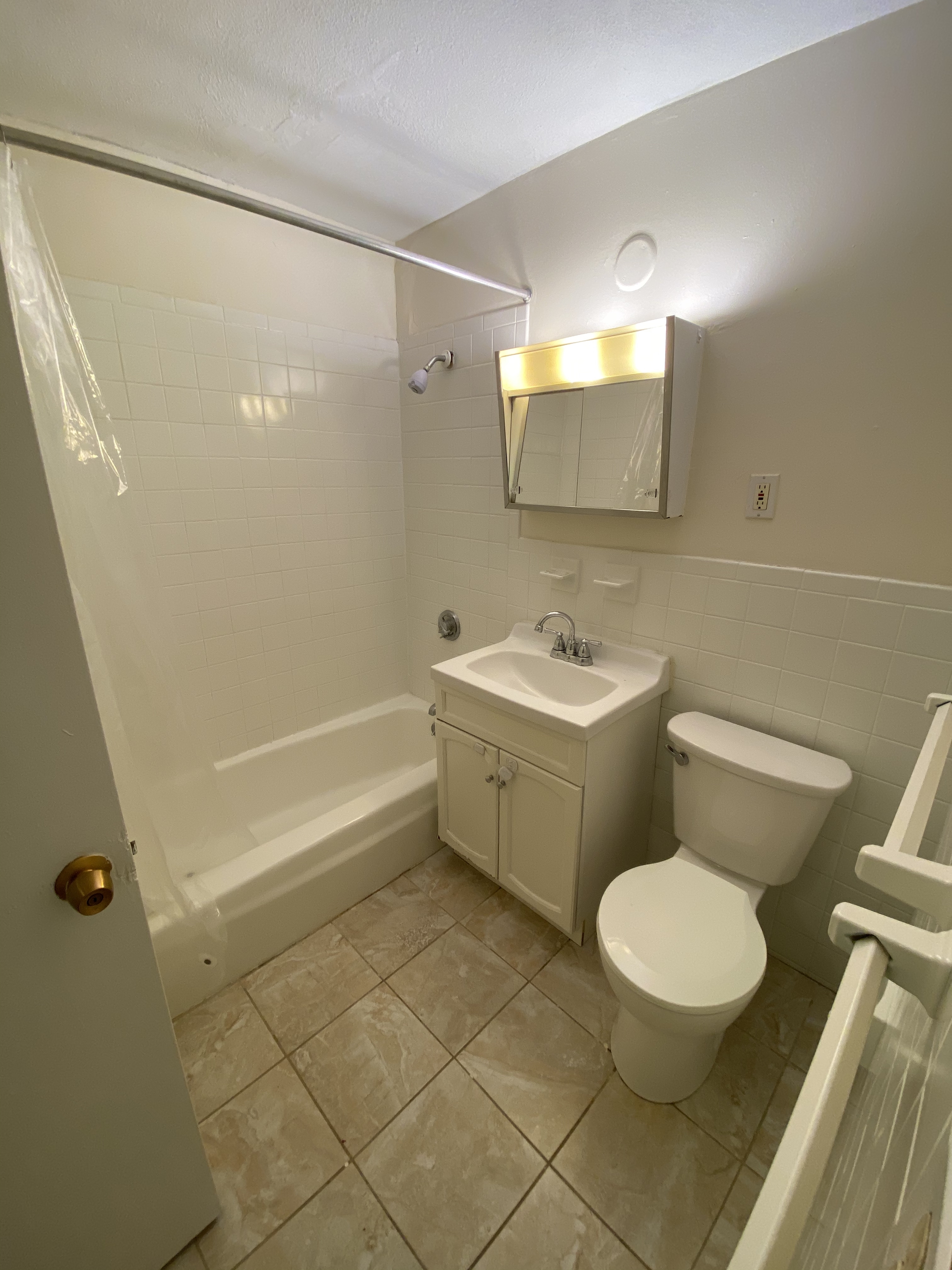 75 Gardner St, Allston