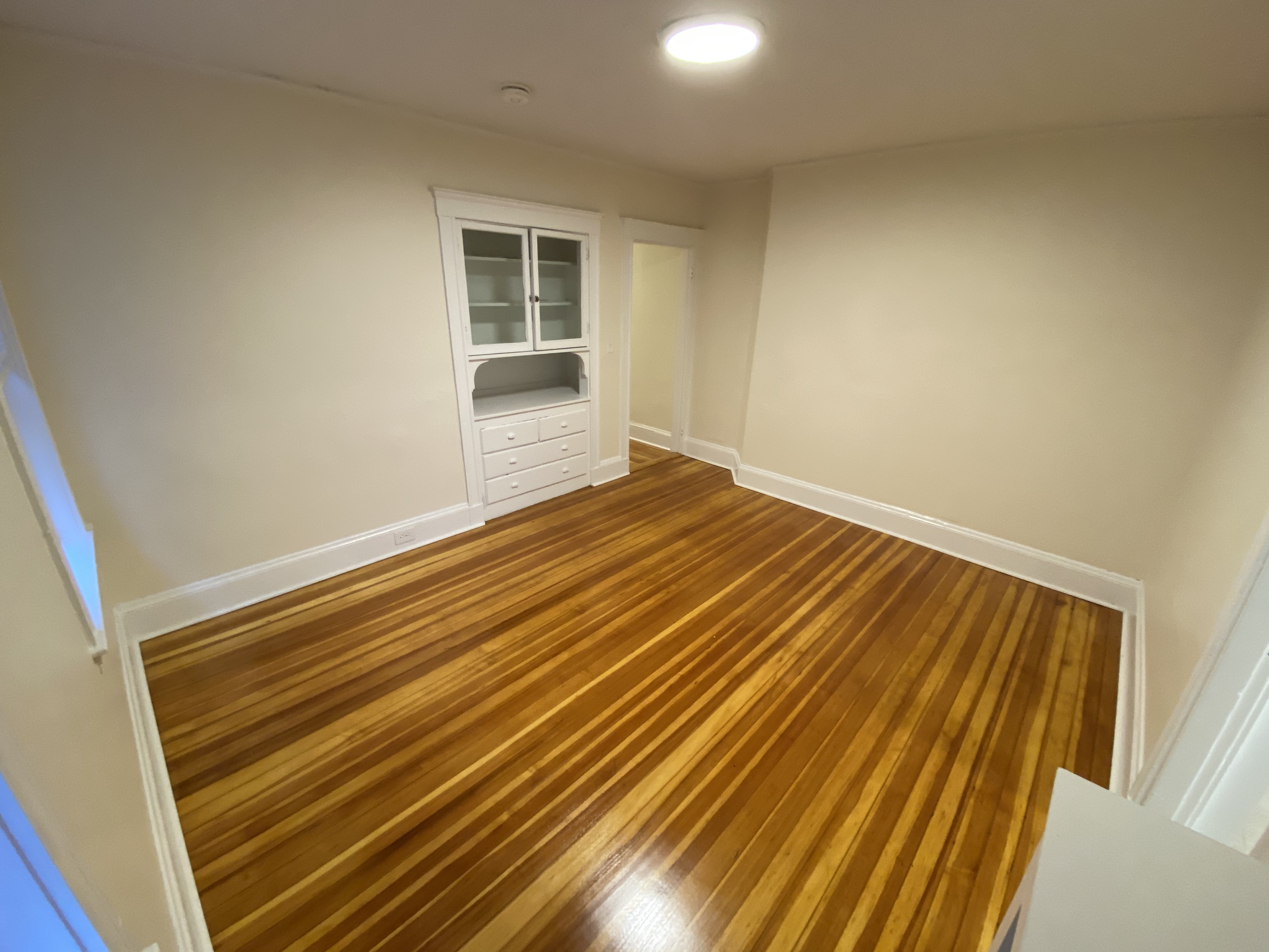 6 Barrows St, Allston