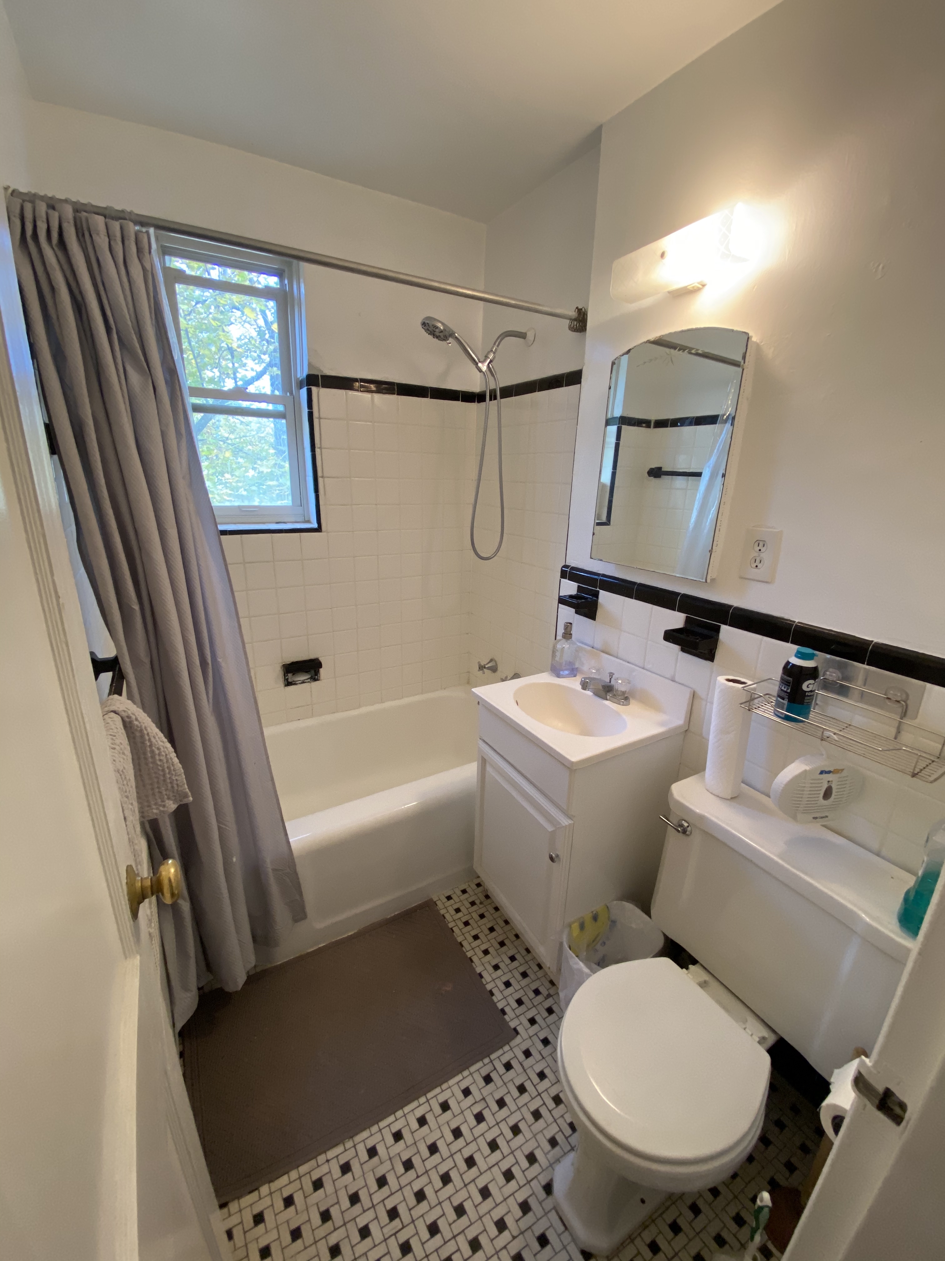 128 Beaconsfield Rd, Washington Square