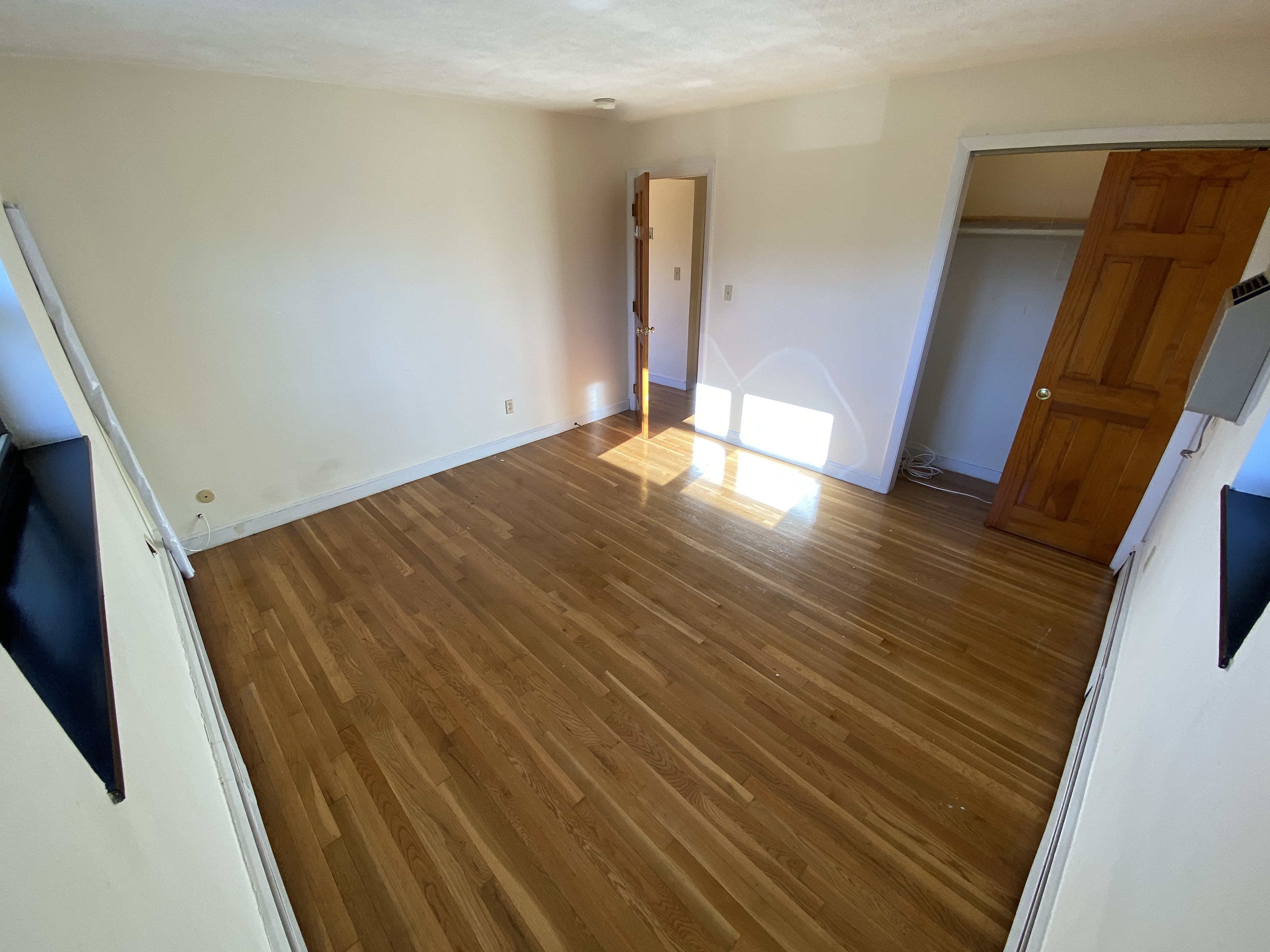 266 Grove St, Auburndale