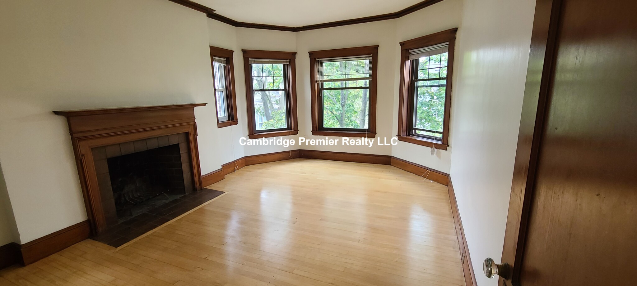 5 Linnaean St, Neighborhood Nine