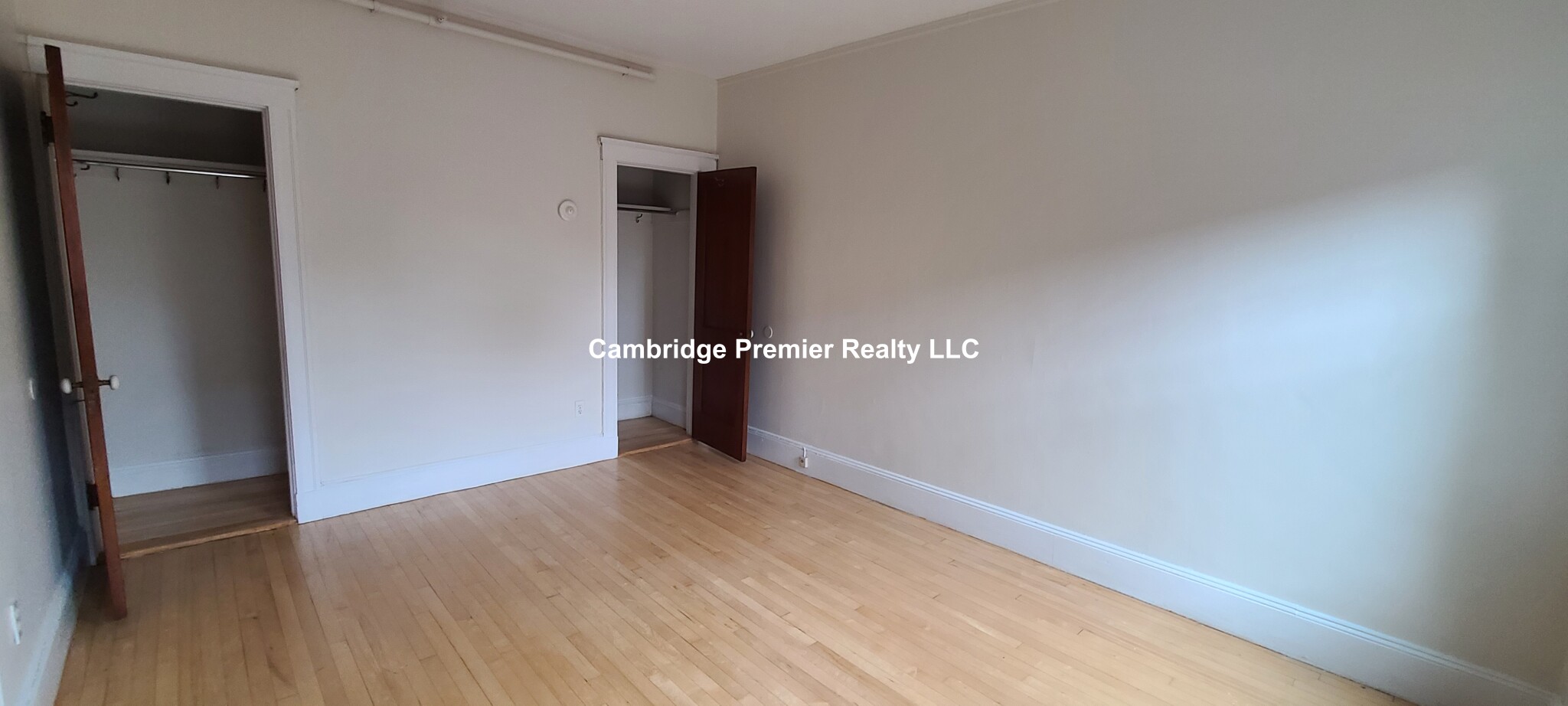 5 Linnaean St, Neighborhood Nine