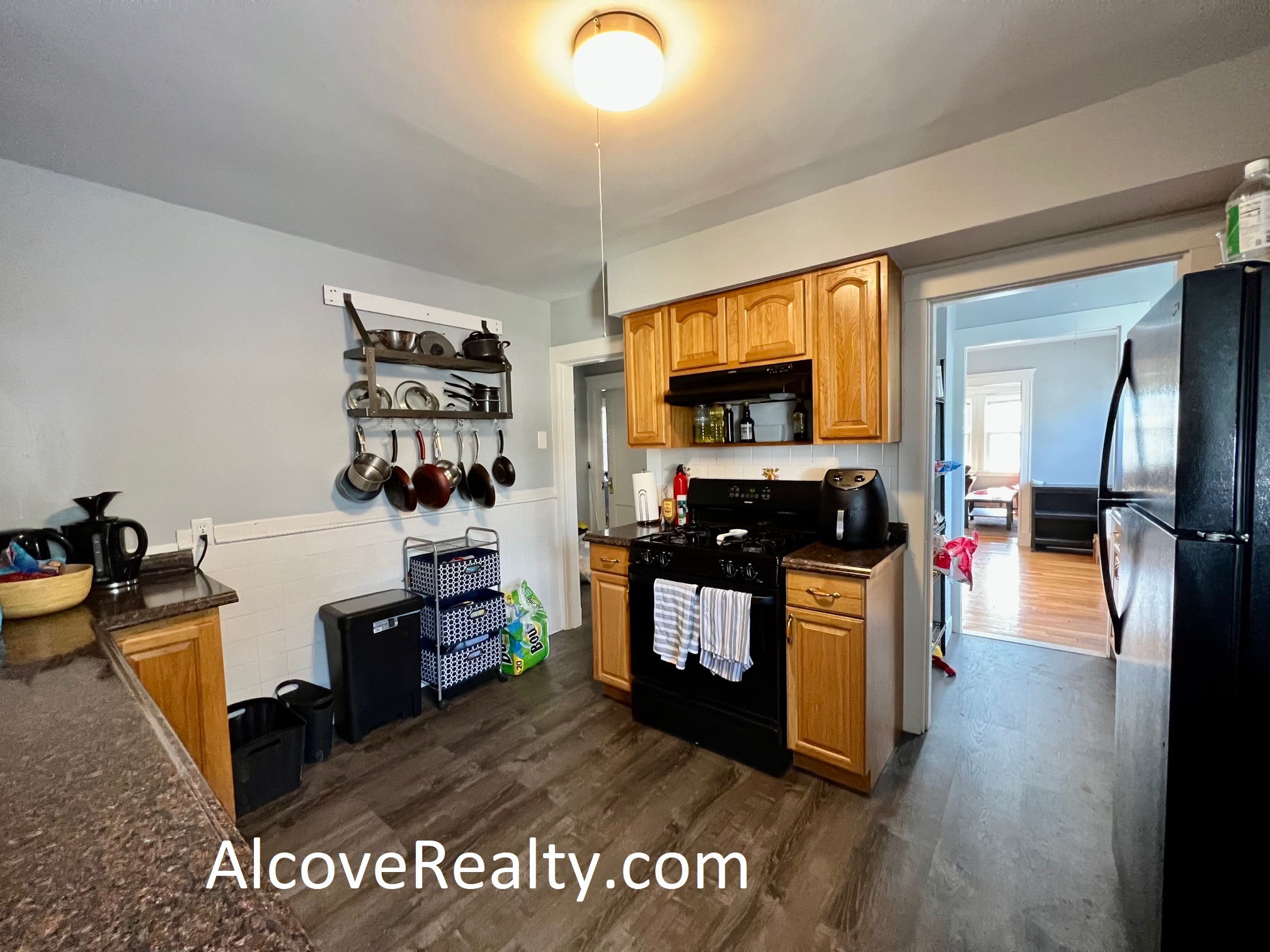 39 Sterling St, Teele Square