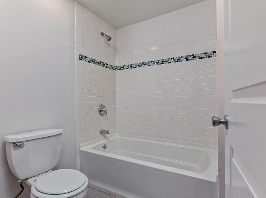 998 Tremont St, Roxbury