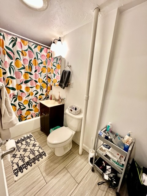 220 Hanover, North End