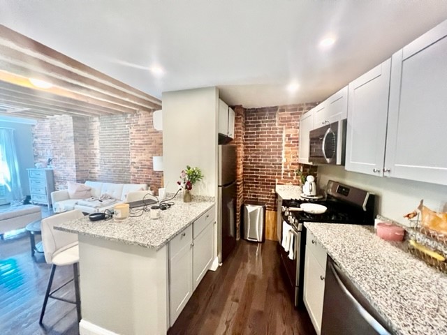 353 Hanover St, North End