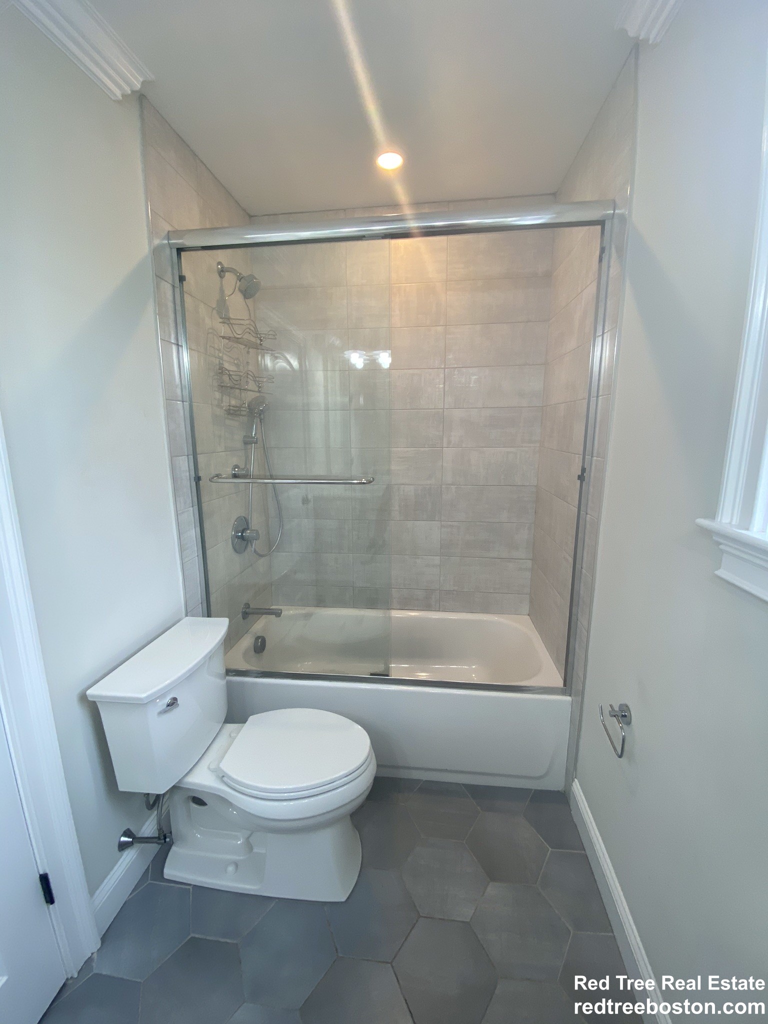 490 Washington St, Brighton