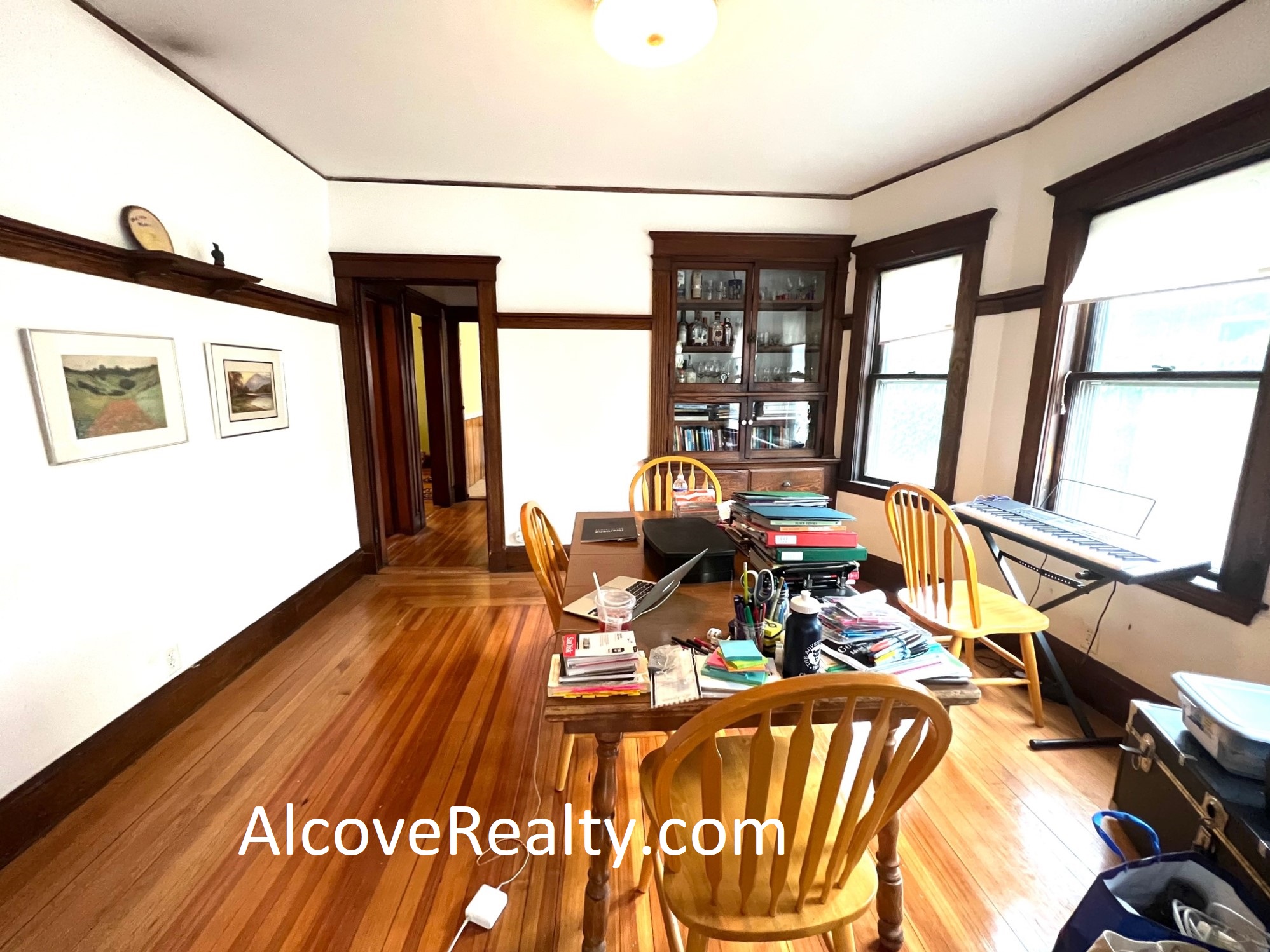 11 Leonard Ave, Teele Square