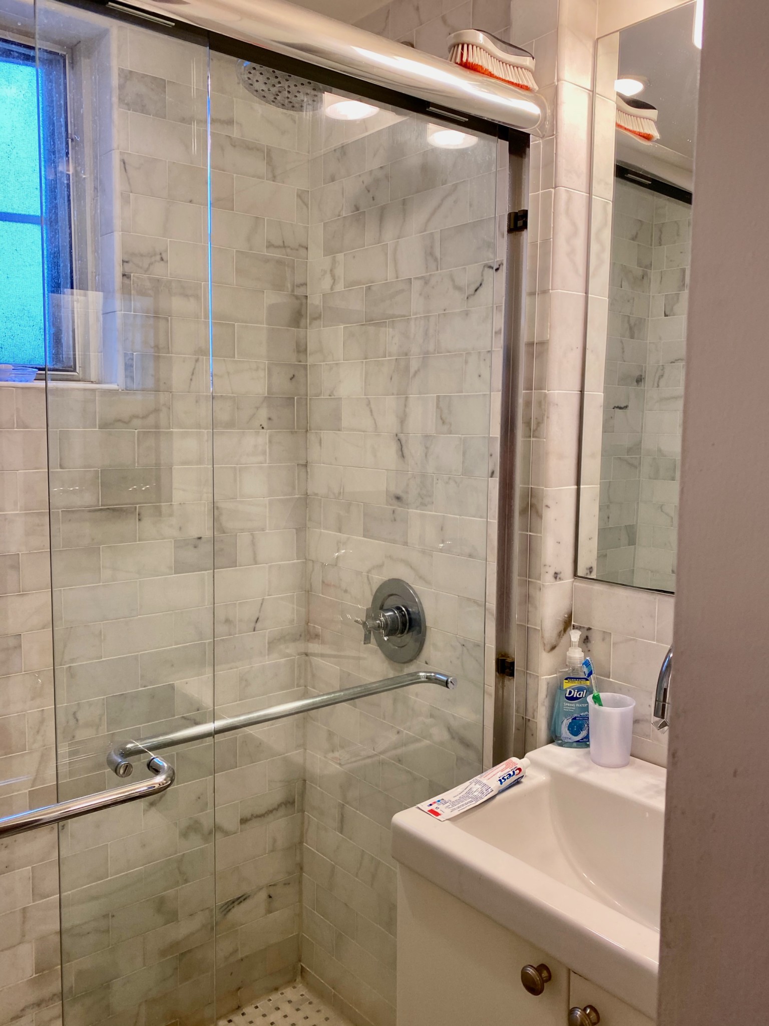 20 Chapel St, Longwood