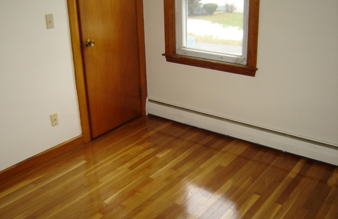 1 Tyler Ave, Medford