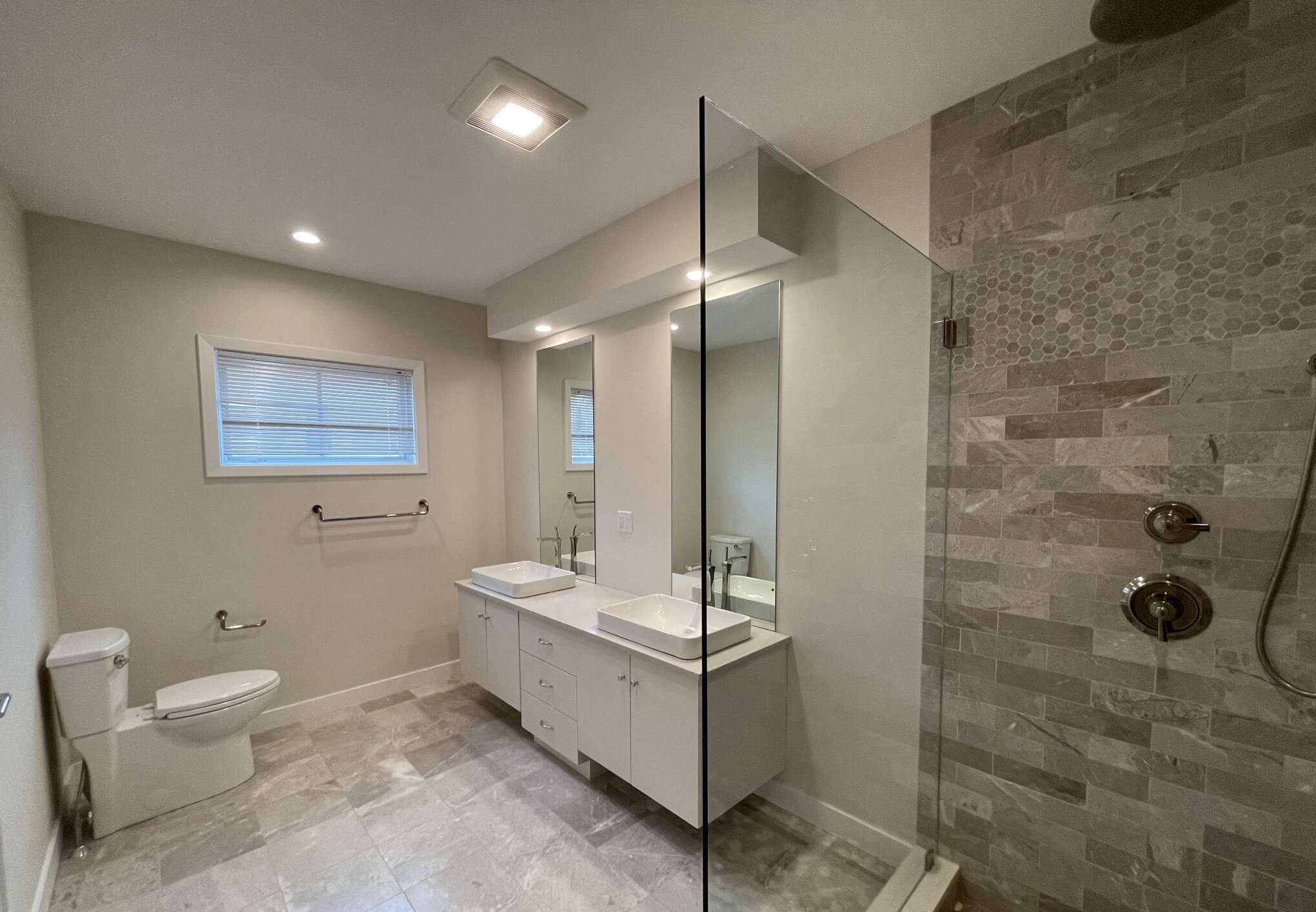 10 Emerson St, Ward Two