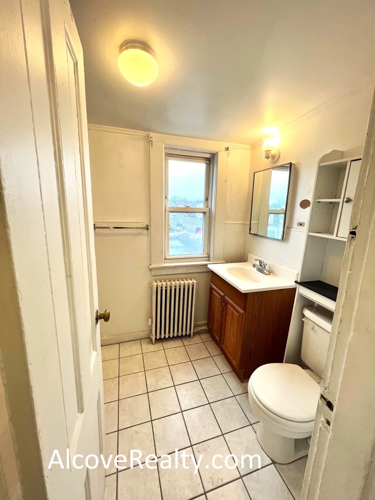 543 Broadway, Magoun Square