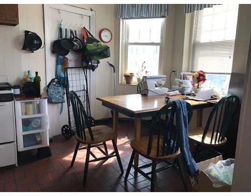 394 Riverway, Fenway