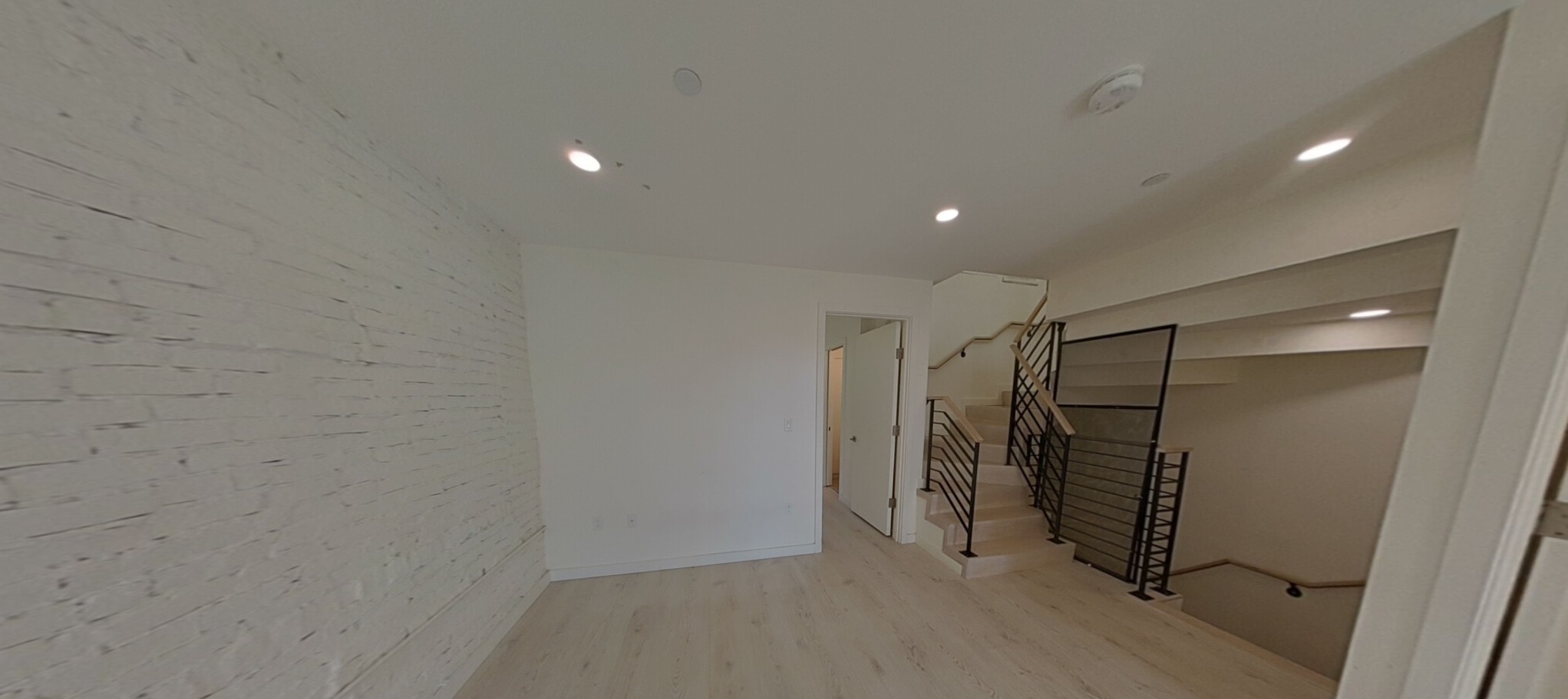 2 Worthington St, Mission Hill