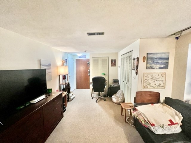 386 Commercial St, North End