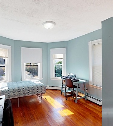 173 Rindge Ave, North Cambridge