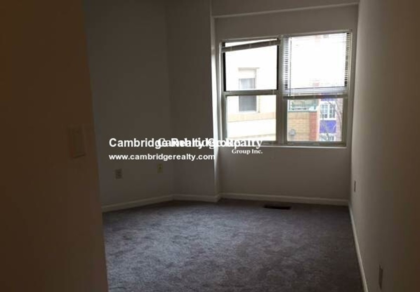 175 Beacon St, Ward Two