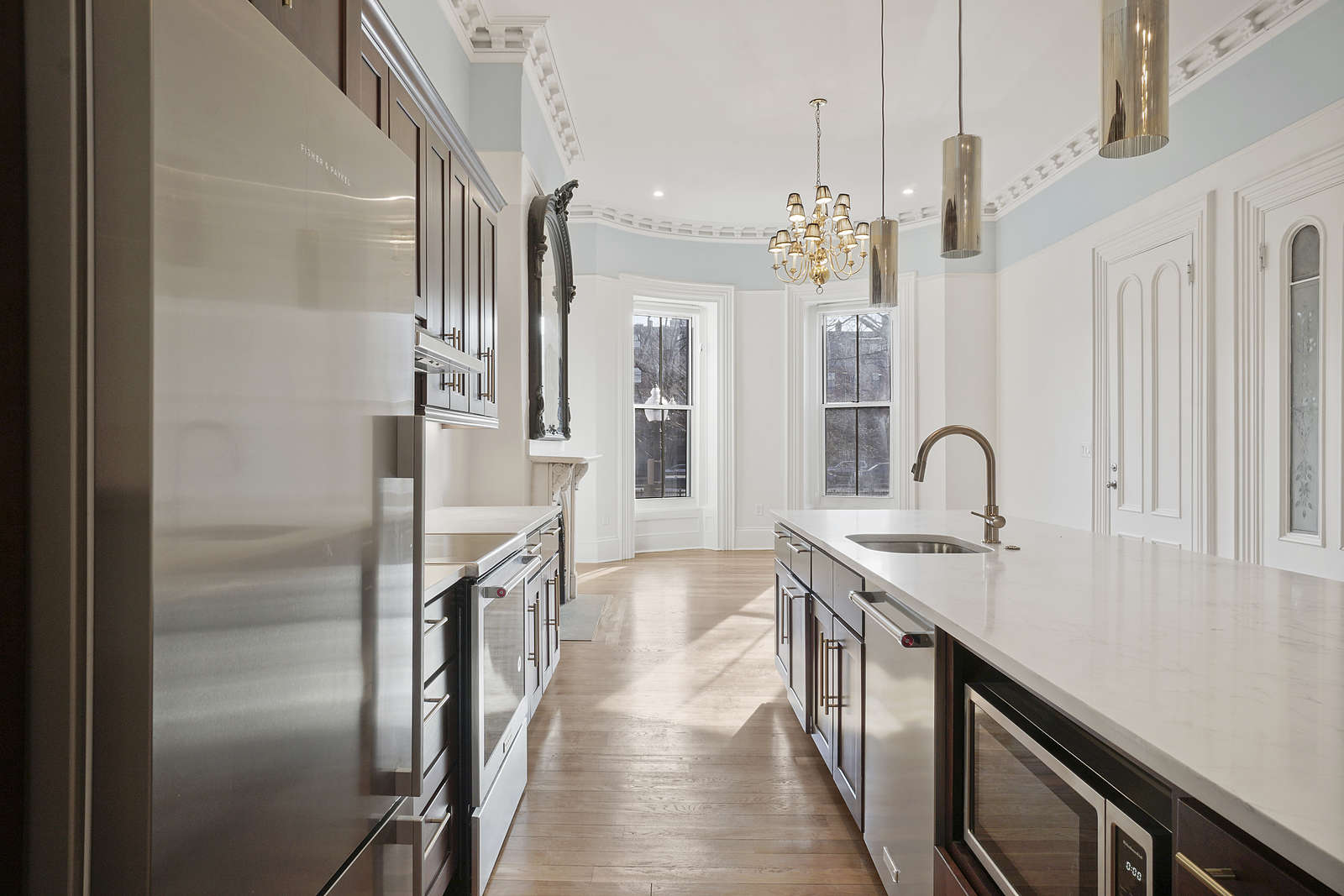 554 Massachusetts Ave, South End