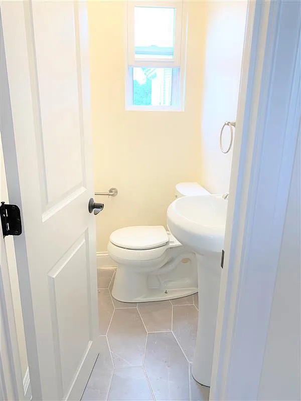 28 Cherry St, Porter Square