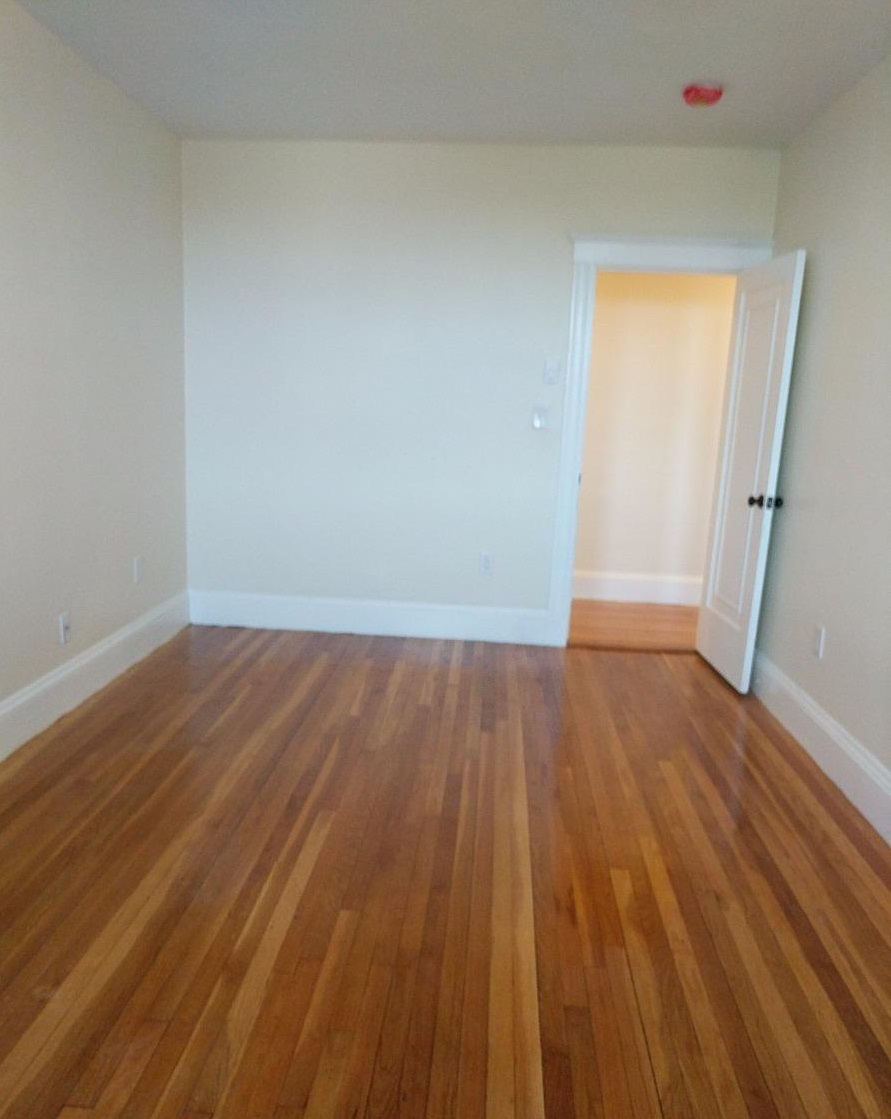 379 Broadway, Winter Hill