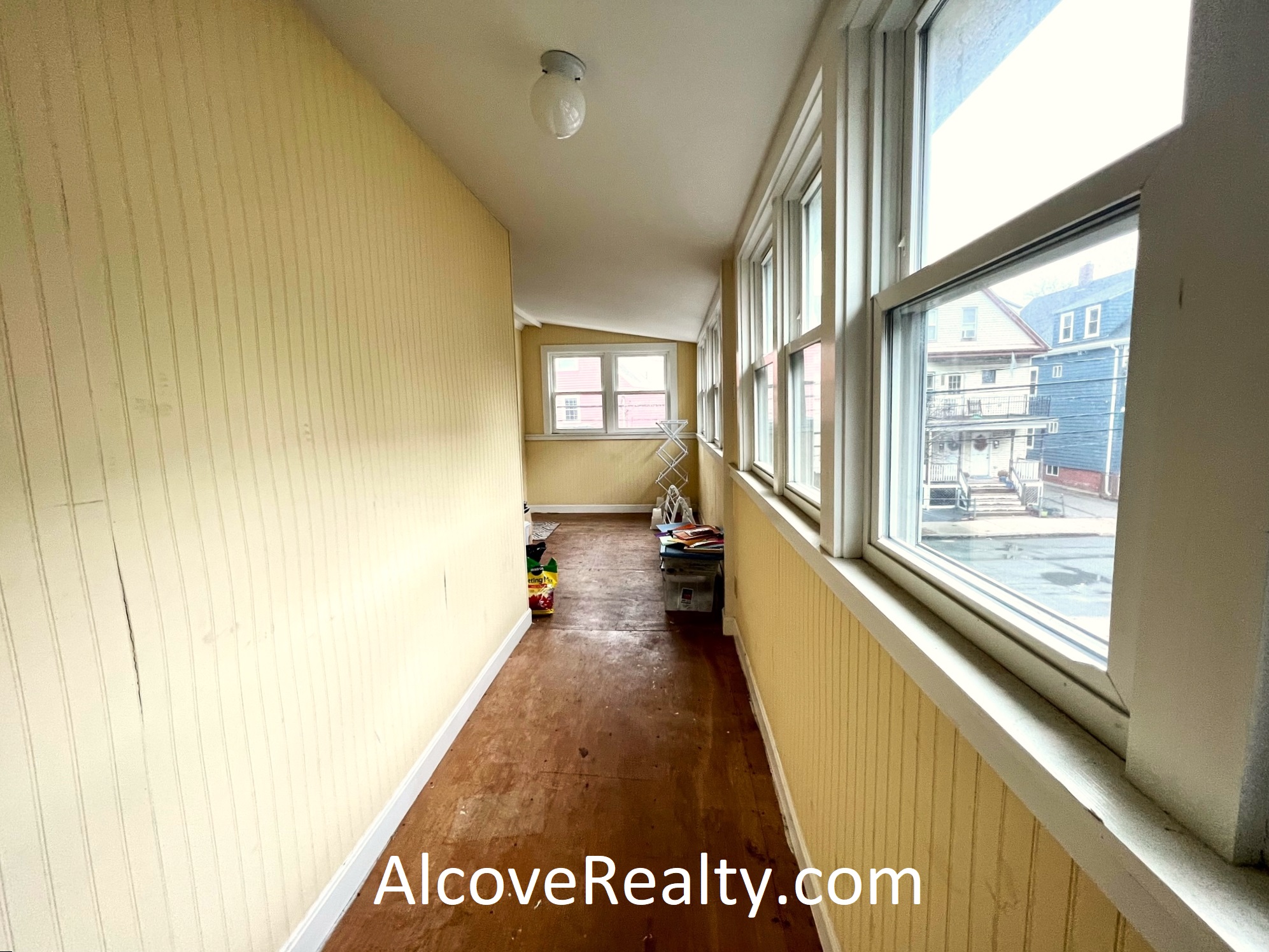 67 Willow Aveenue, Davis Square