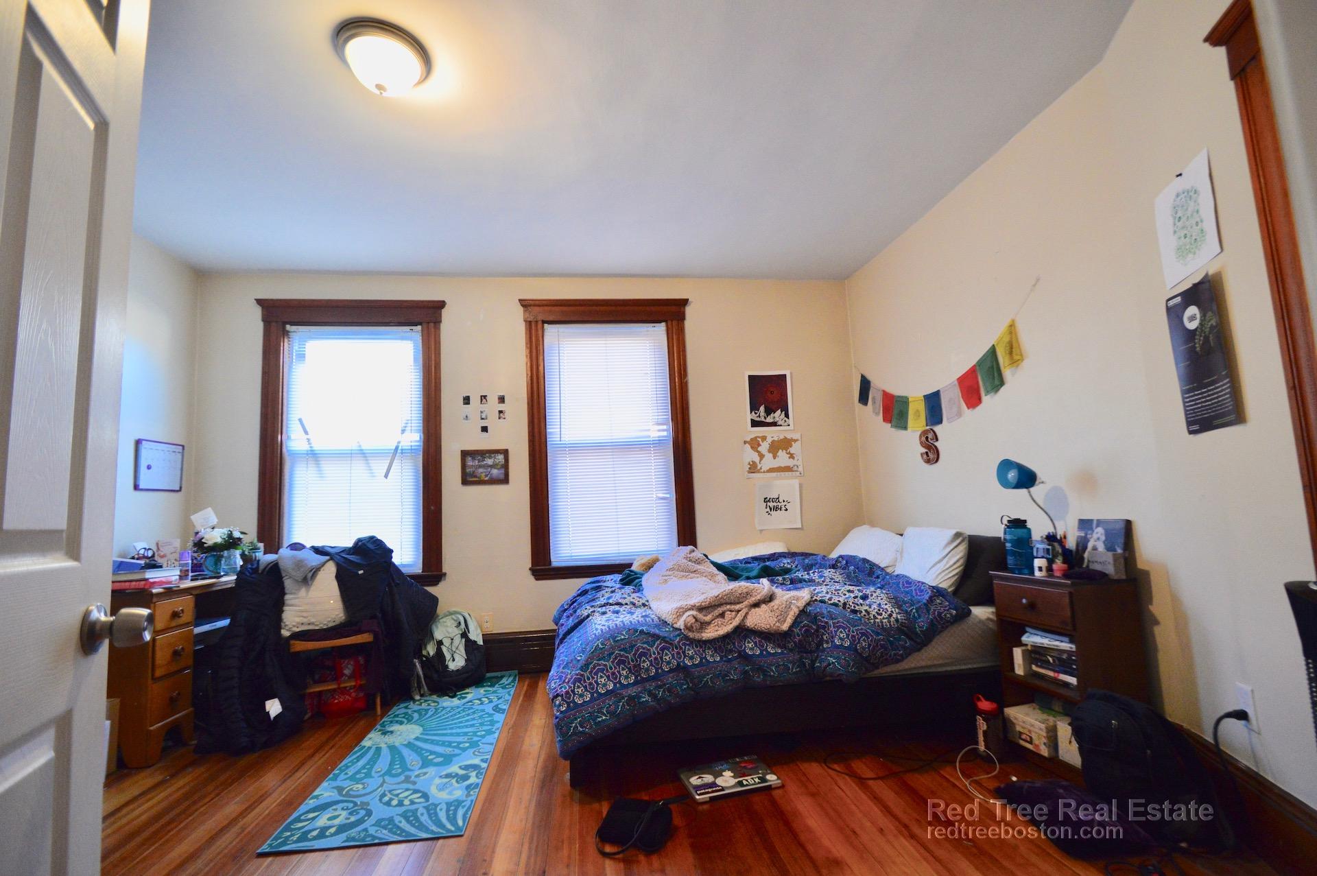 141 Cottage St, East Boston