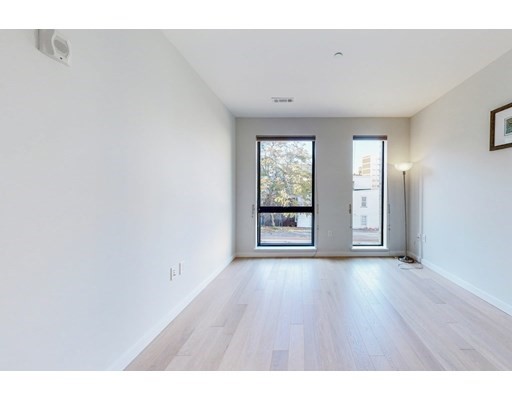 45 3rd St, South Boston