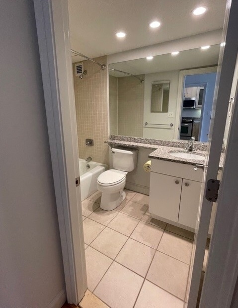 255 Massachusetts Ave, Back Bay