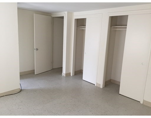 38 Oak St, Chinatown