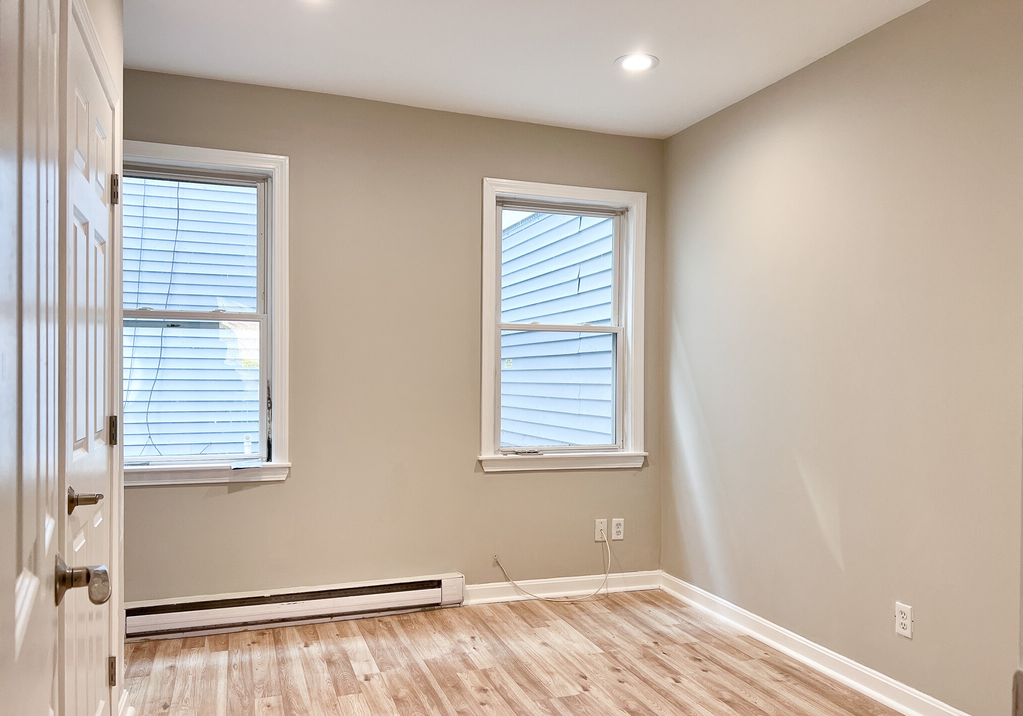 570 Washington St, Brighton