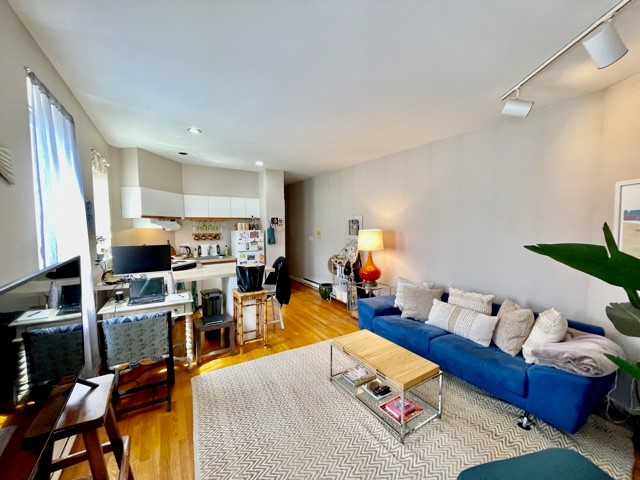 10 Garden Ct, North End