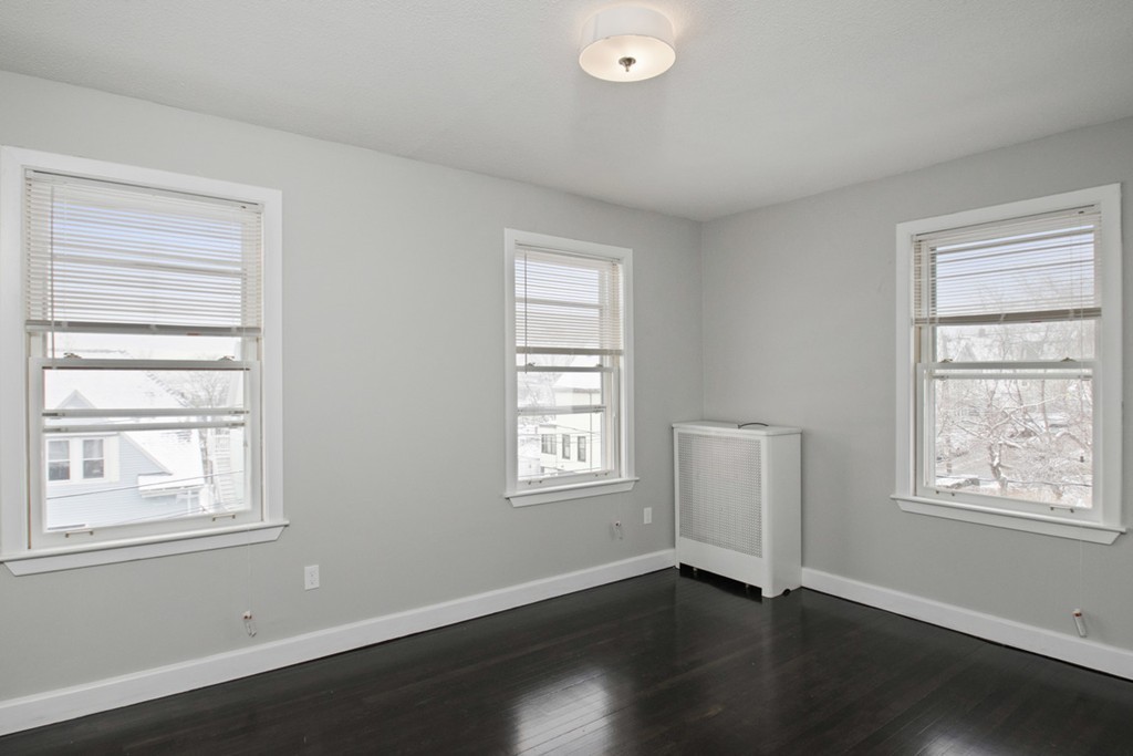 45 Gladstone St, East Boston