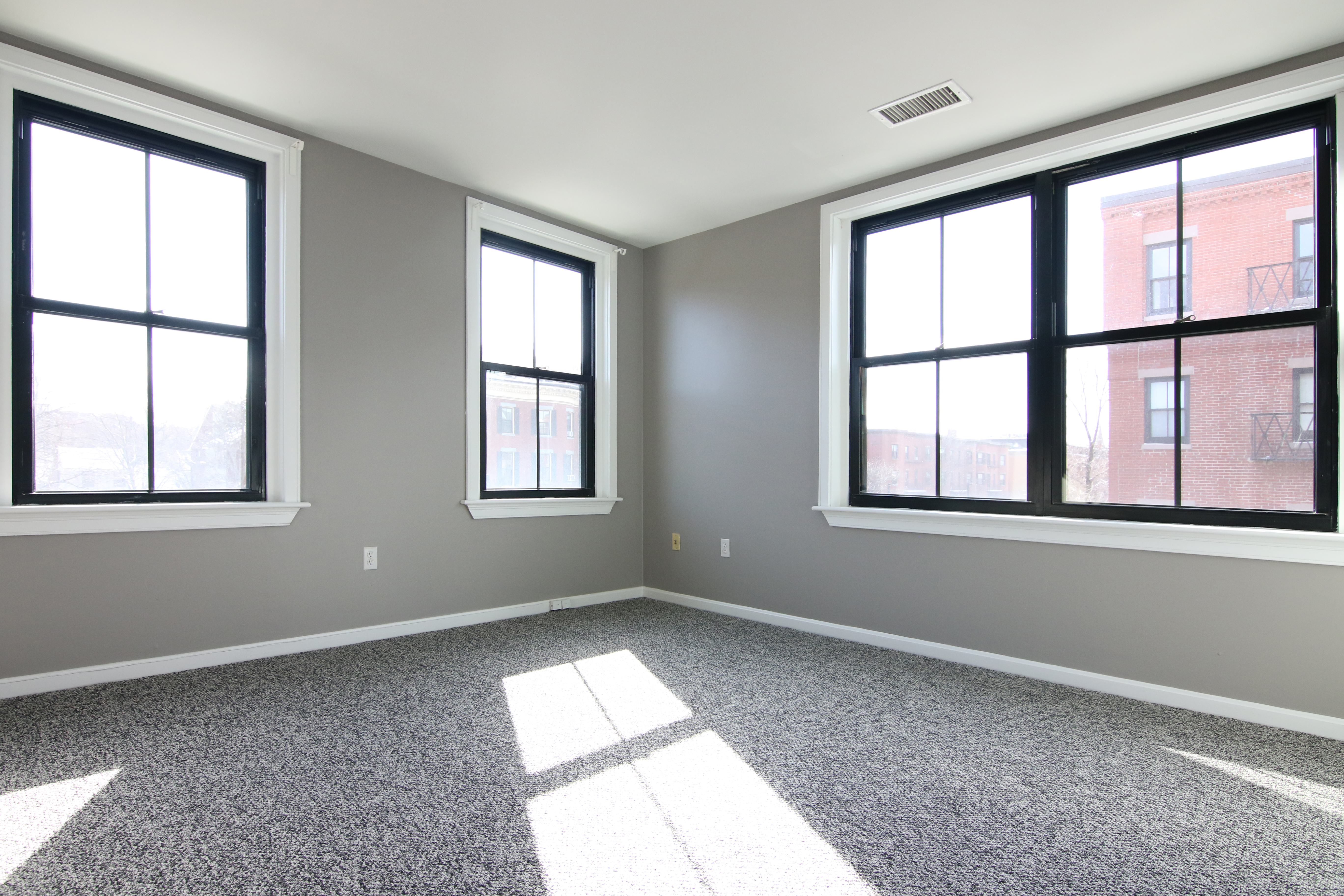 151 W Brookline, South End