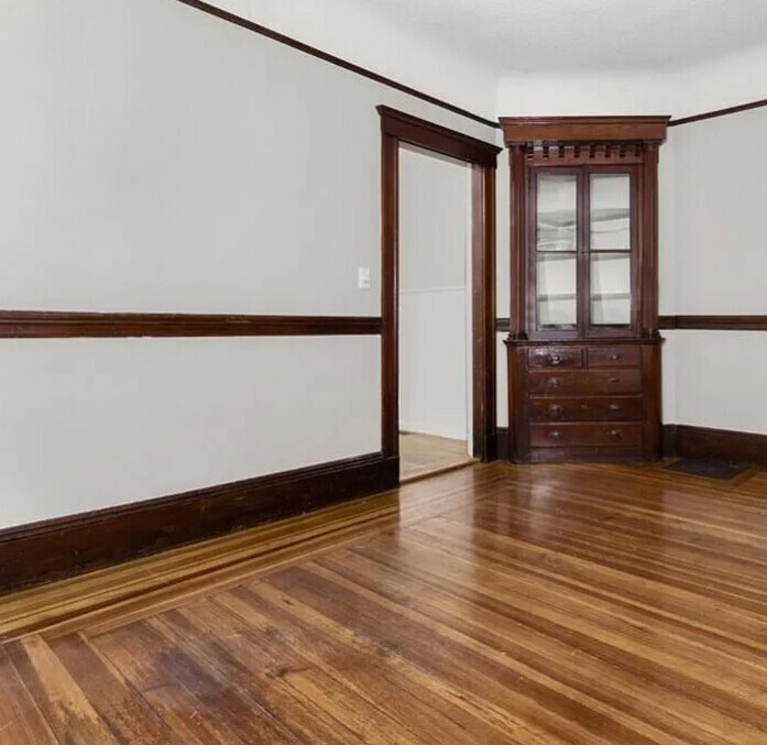 46 Paulina St, Davis Square