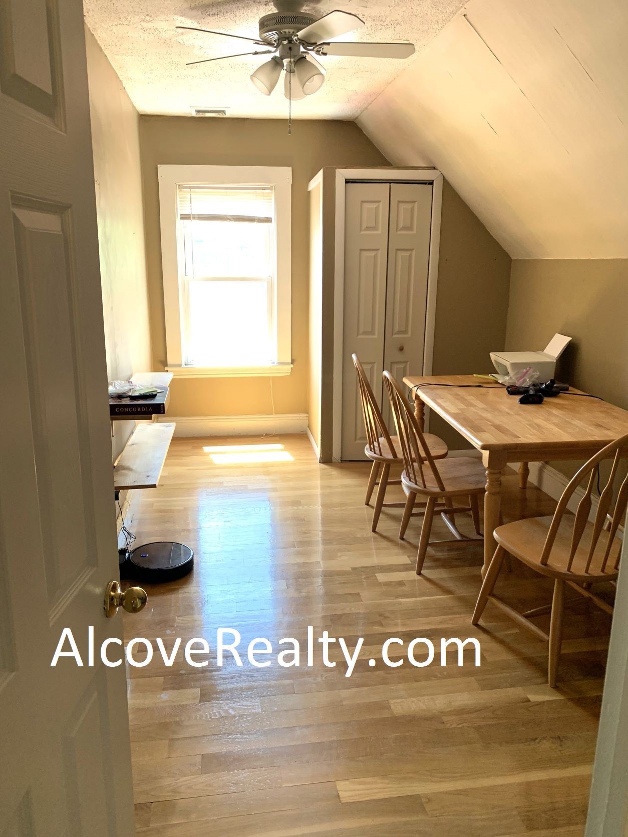 48 Raymond Ave, West Somerville