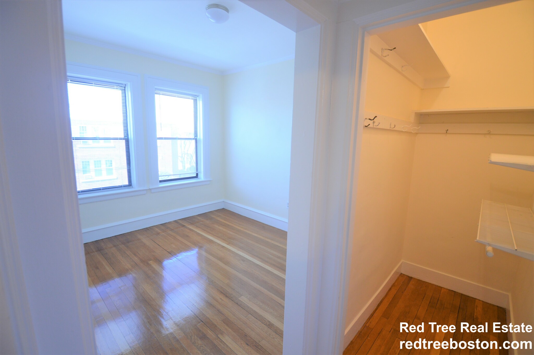 21 Park Vale Ave, Allston