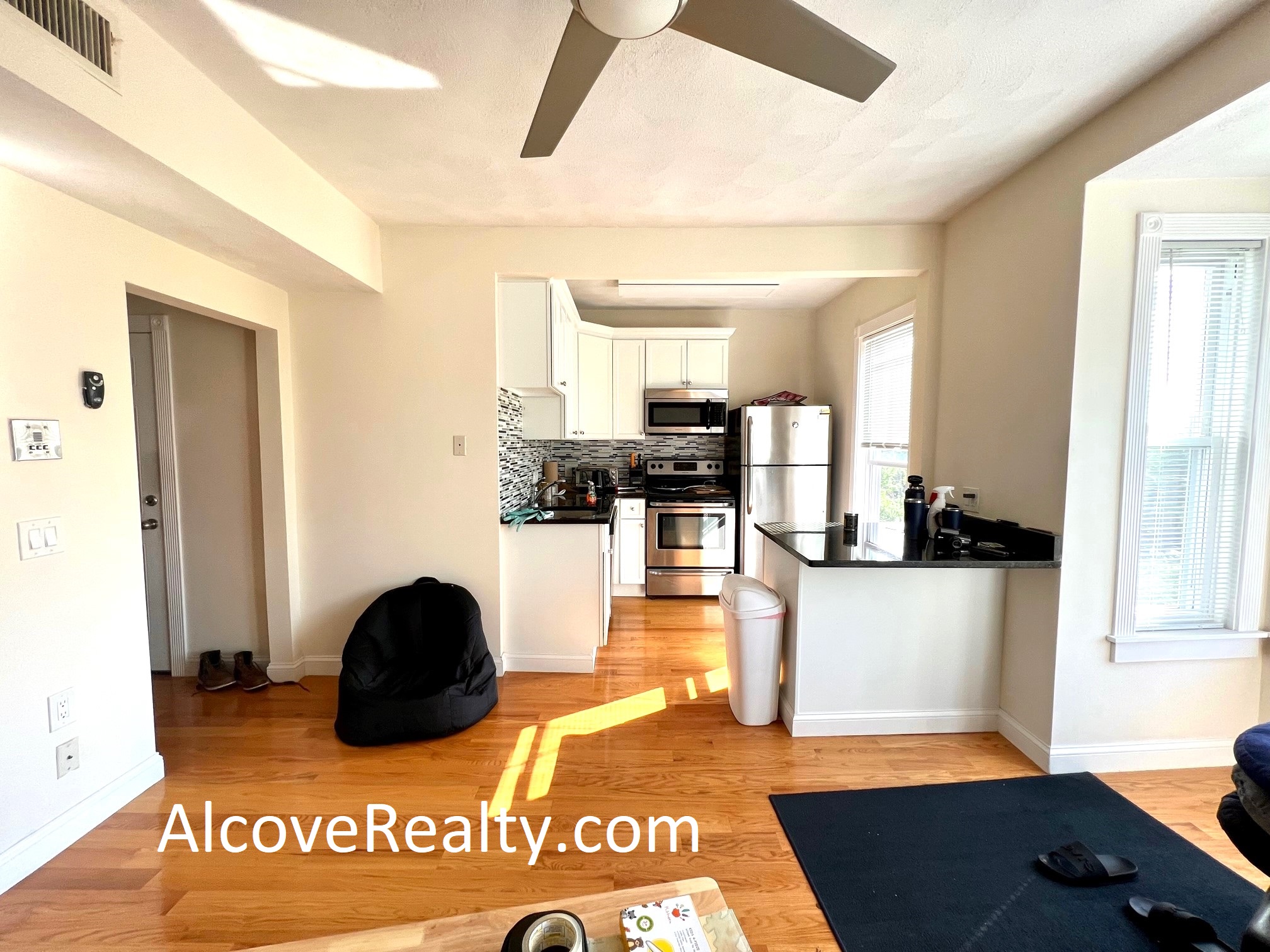 13 Vinal Ave, Union Square