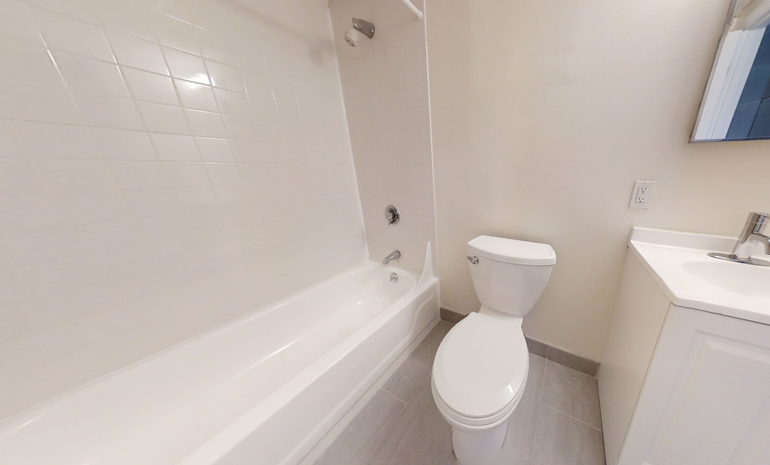 1085 Boylston St, Fenway