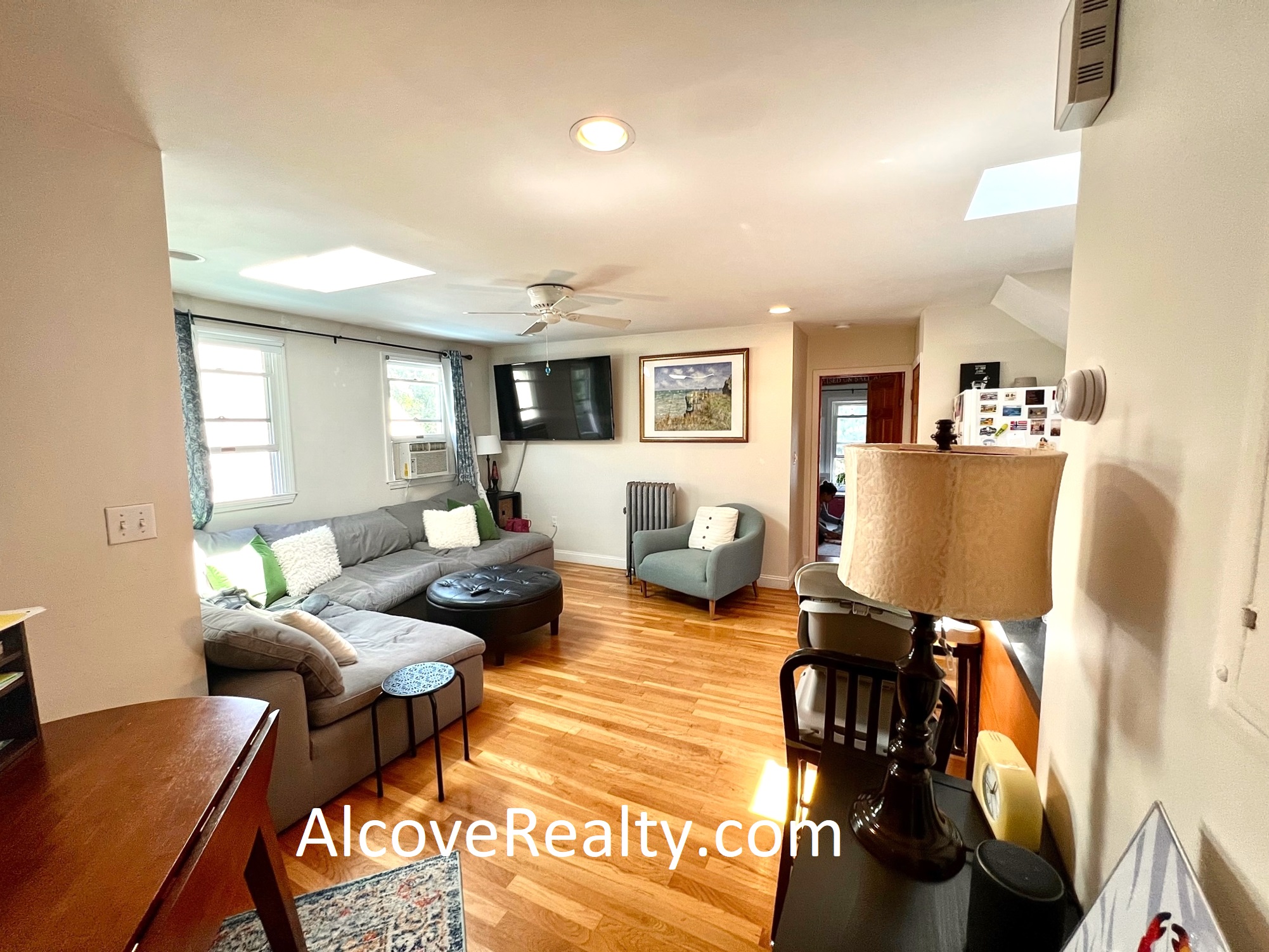 24 Burnham St, Davis Square