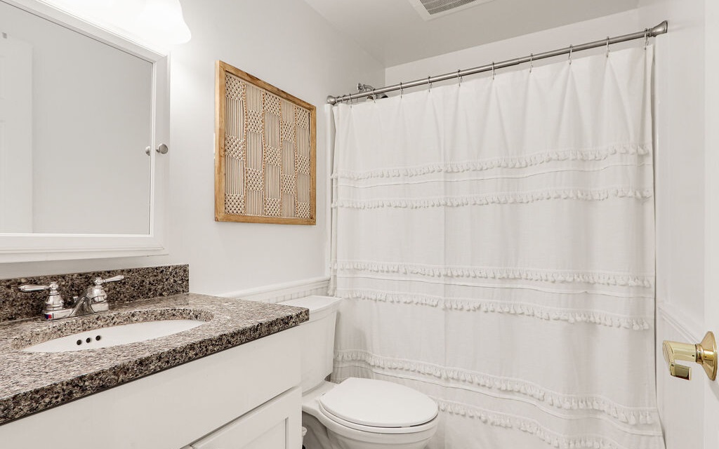 165 West 6th St, South Boston