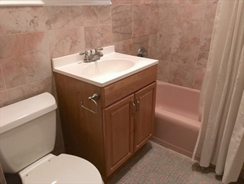 913 Boylston St, Back Bay