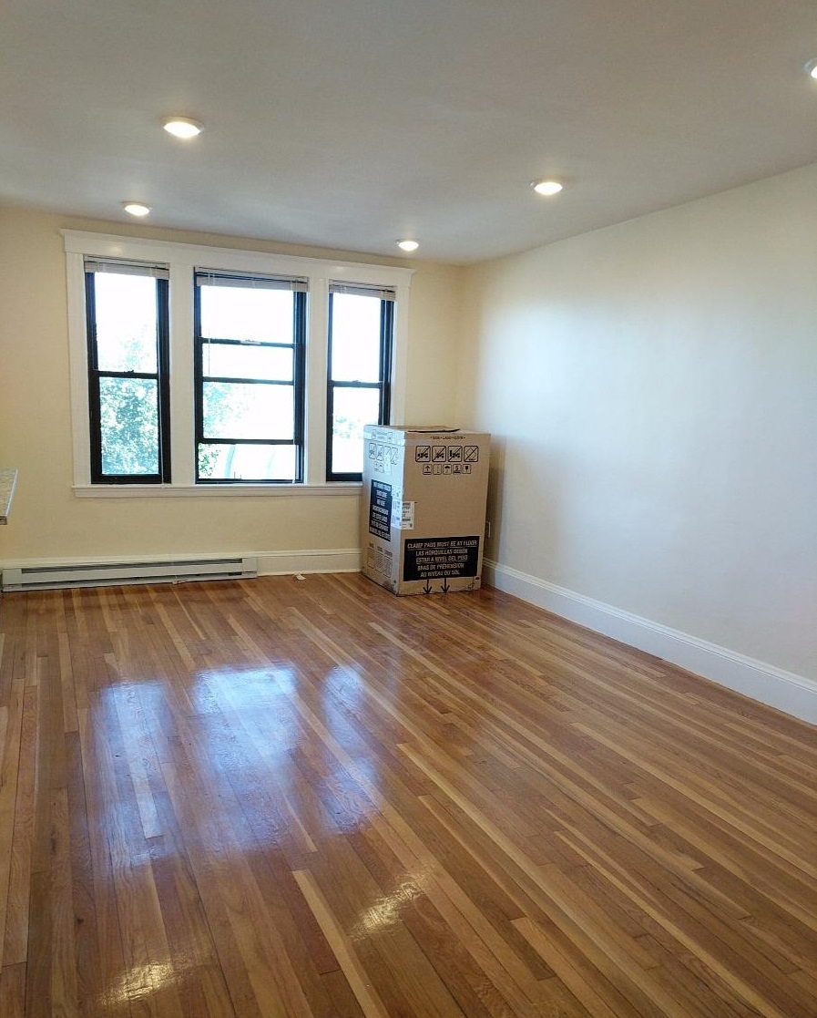 379 Broadway, Winter Hill