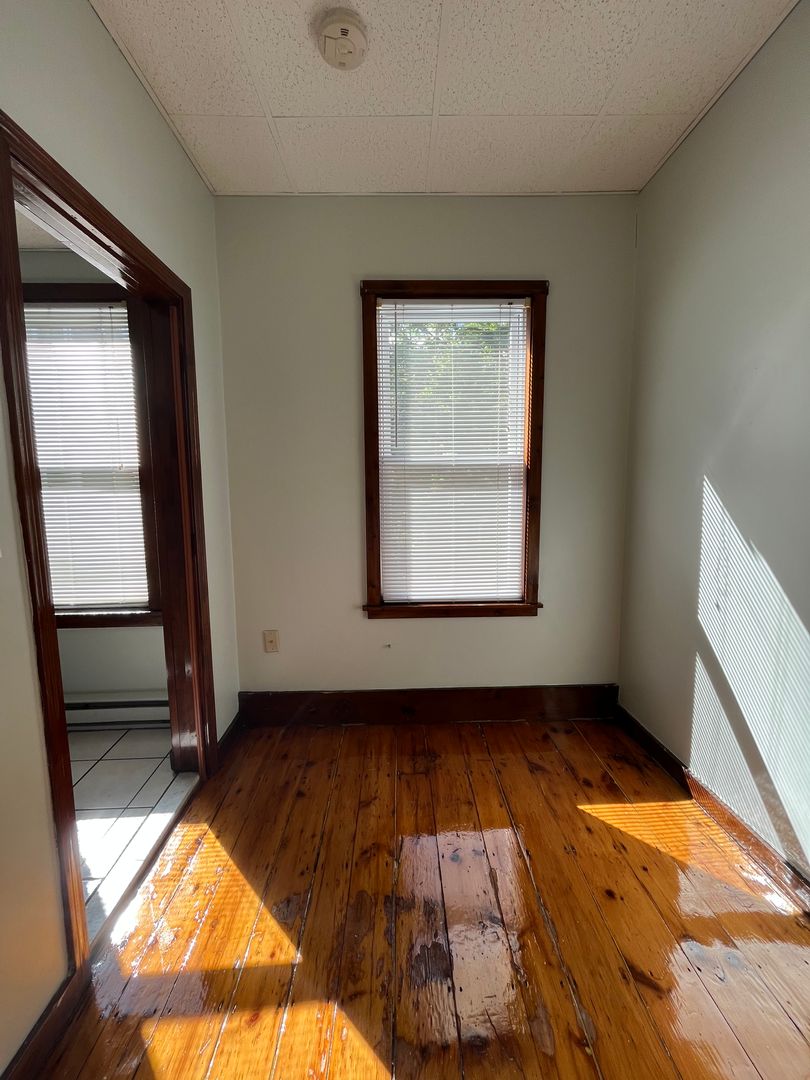 62 Chelsea St, East Boston