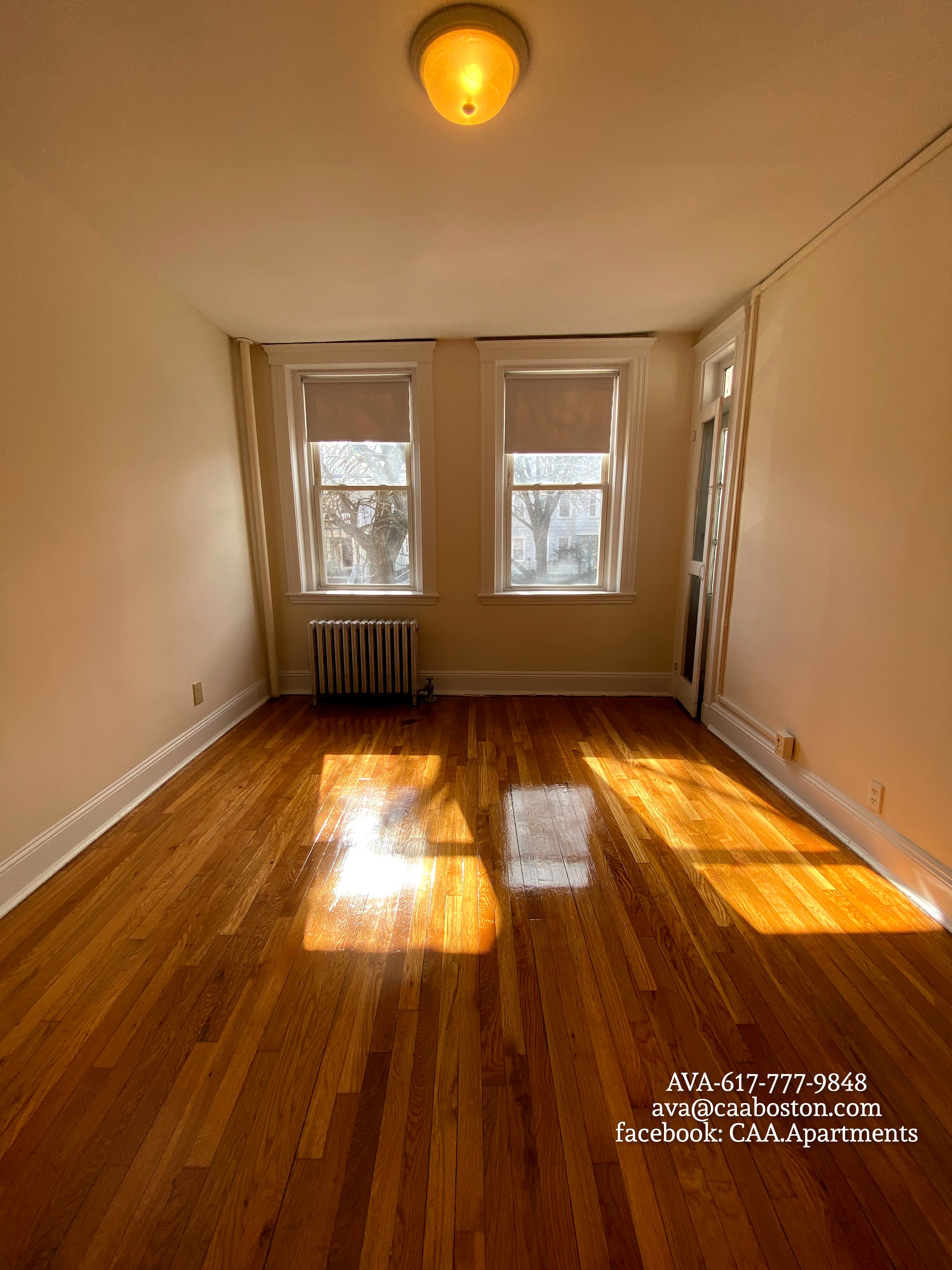 135 Washington St, Brighton