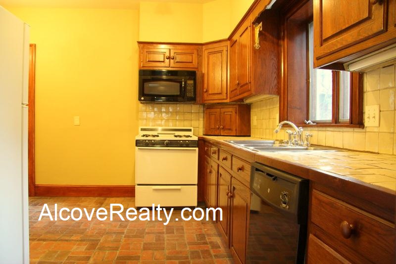 380 Broadway, Winter Hill