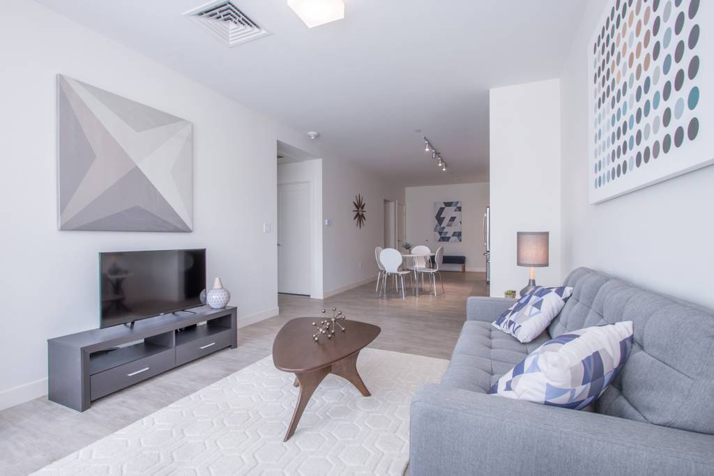 900 Beacon St, Fenway